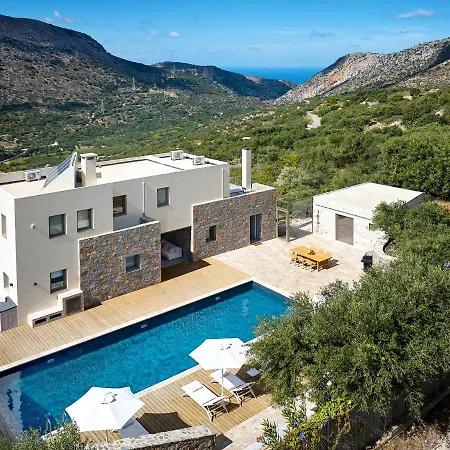 Adagio With Private Eco-friendly Heated Pool *